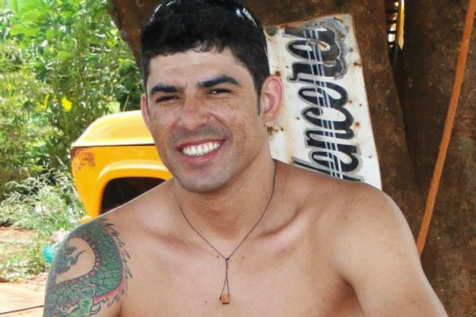 Marco Oliveira Aguiar é procurado pela polícia e está foragido. Foto: Reprodução/Facebook