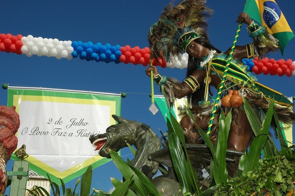Imagem da Cabocla representa a índia Catarina Paraguaçu e a figura feminina na luta pela Independência da Bahia (Foto: Divulgação/IPAC)