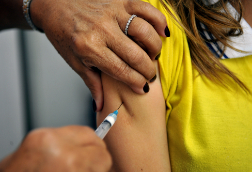 Mudanças no calendário de vacinação estão valendo para crianças e adultos (Foto: Valter Campanto/Agência Brasil)